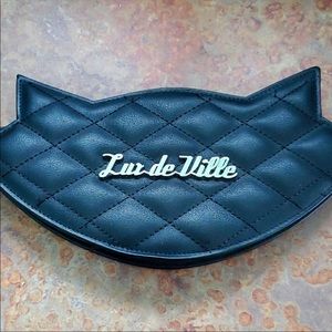 Lux de Ville cat wallet